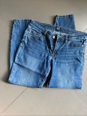 GAP Women's Mid-Blue Skinny Jeans
